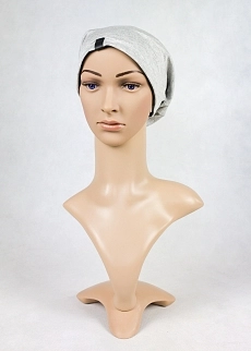  Čepice oboustranná - světle šedá strana.jpg